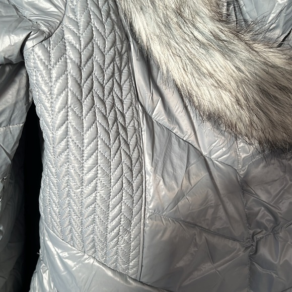 Puff jacket grey , very comfy - Picture 9 of 16